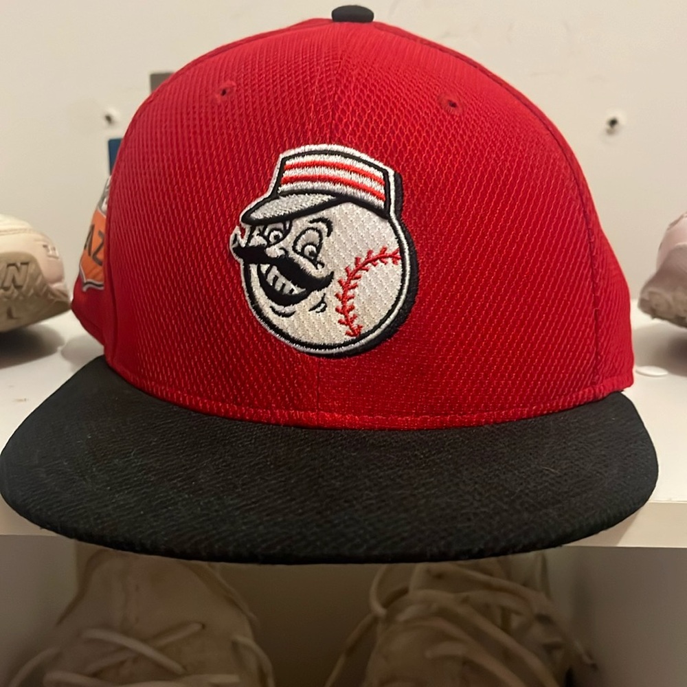 Kids size 7 Cincinnati Reds 2017 Spring Training hat